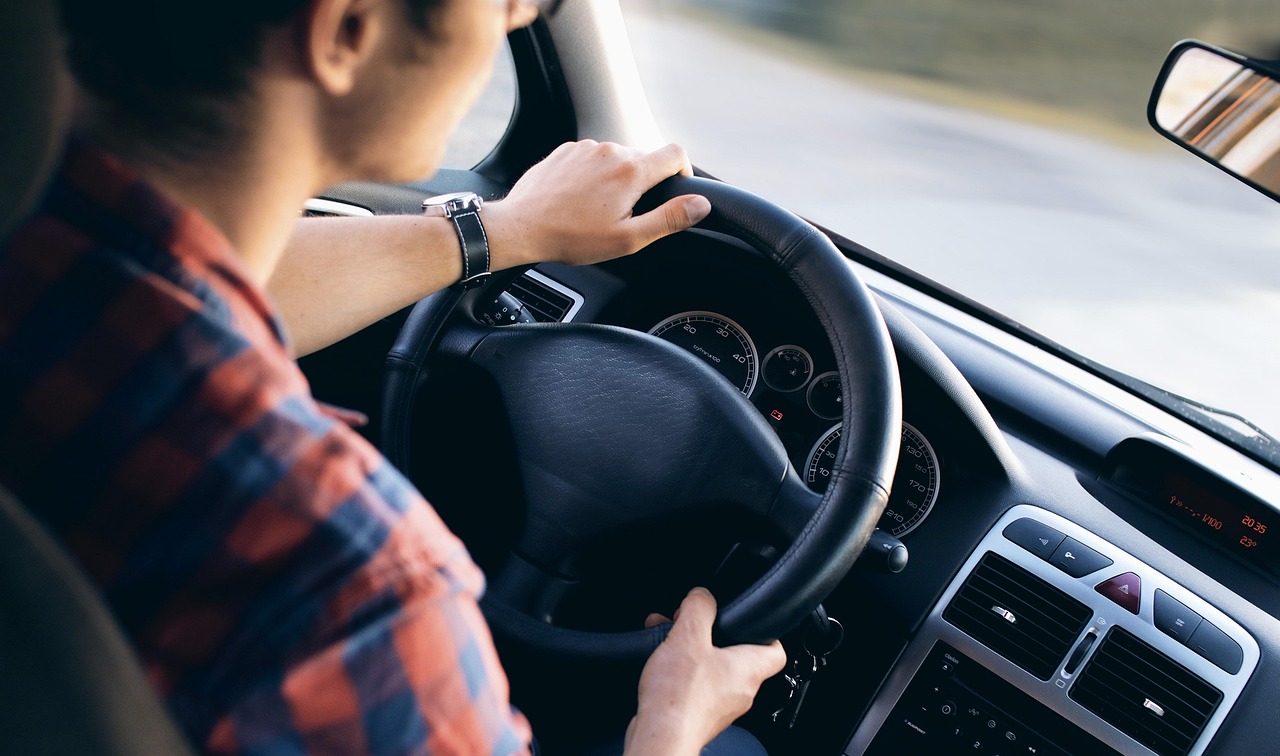 てんかん患者が運転する際のガイドラインは何ですか？