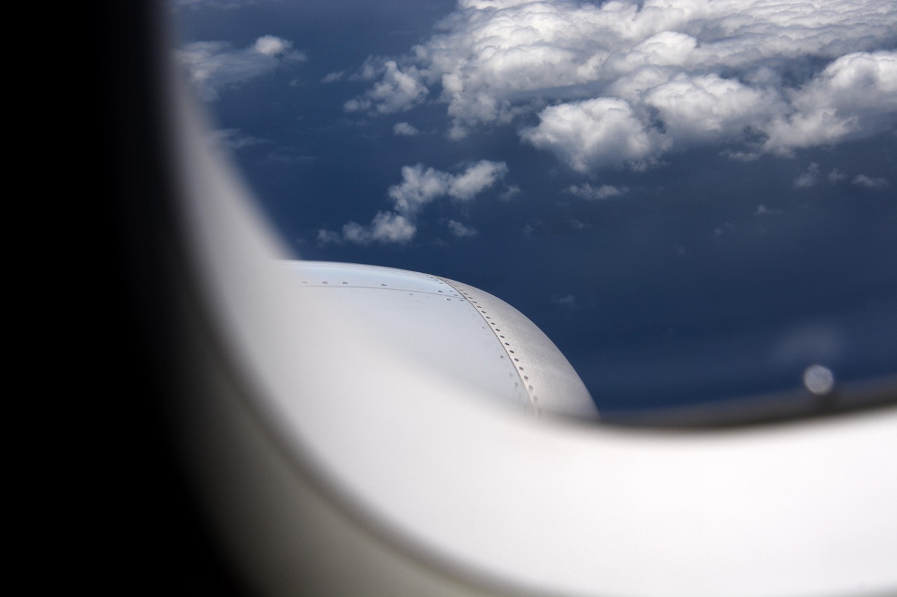 てんかん患者が飛行機利用時に考慮すべき対策は？