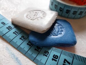 てんかん発作後のバイタル測定に必要な用品は？