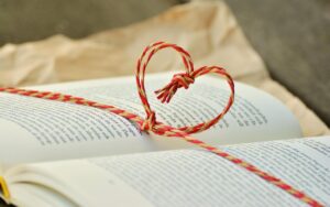てんかん患者が持っておくべき必需品は何ですか？